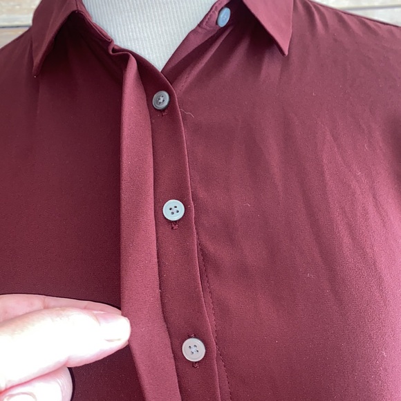 🎈Sale🎈Loft Peplum Top Size XS - Picture 3 of 7